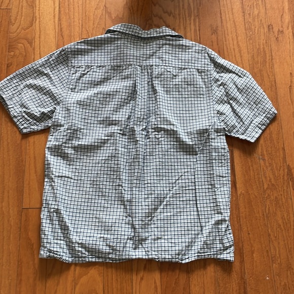 Short sleeve button down blue plaid - Picture 5 of 5